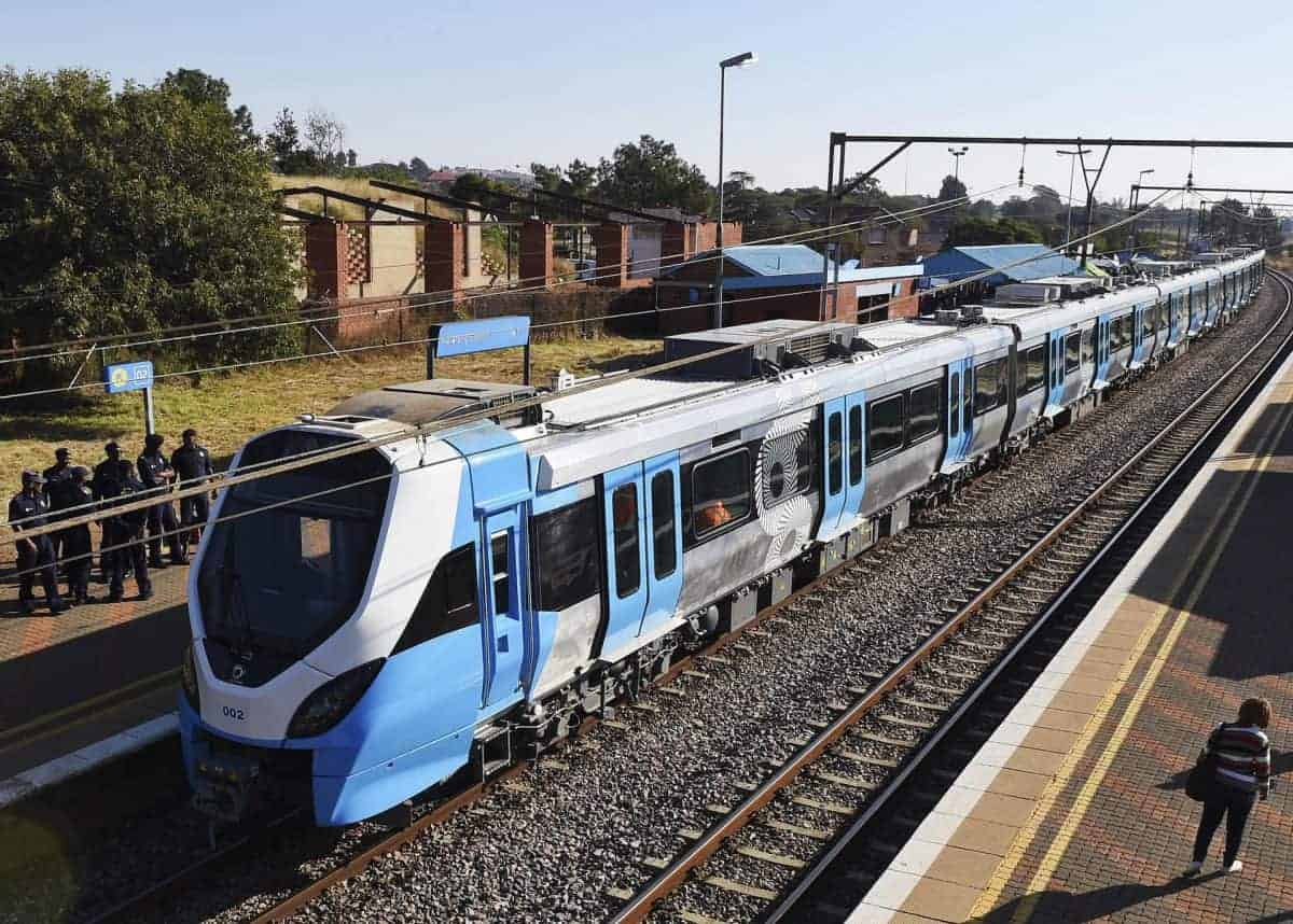 Prasa cleans house