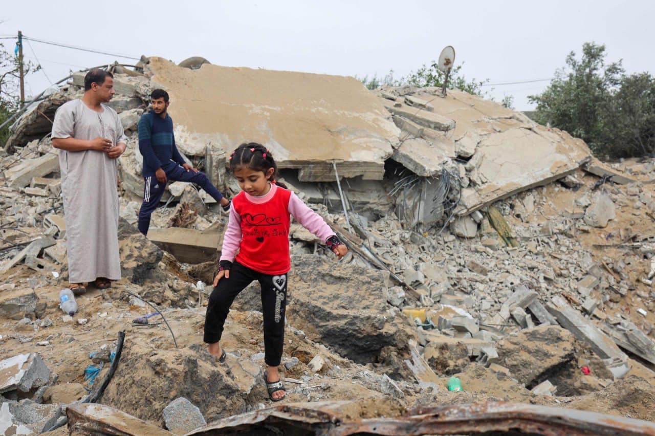 Palestinian resistance fires 500 rockets into occupied lands