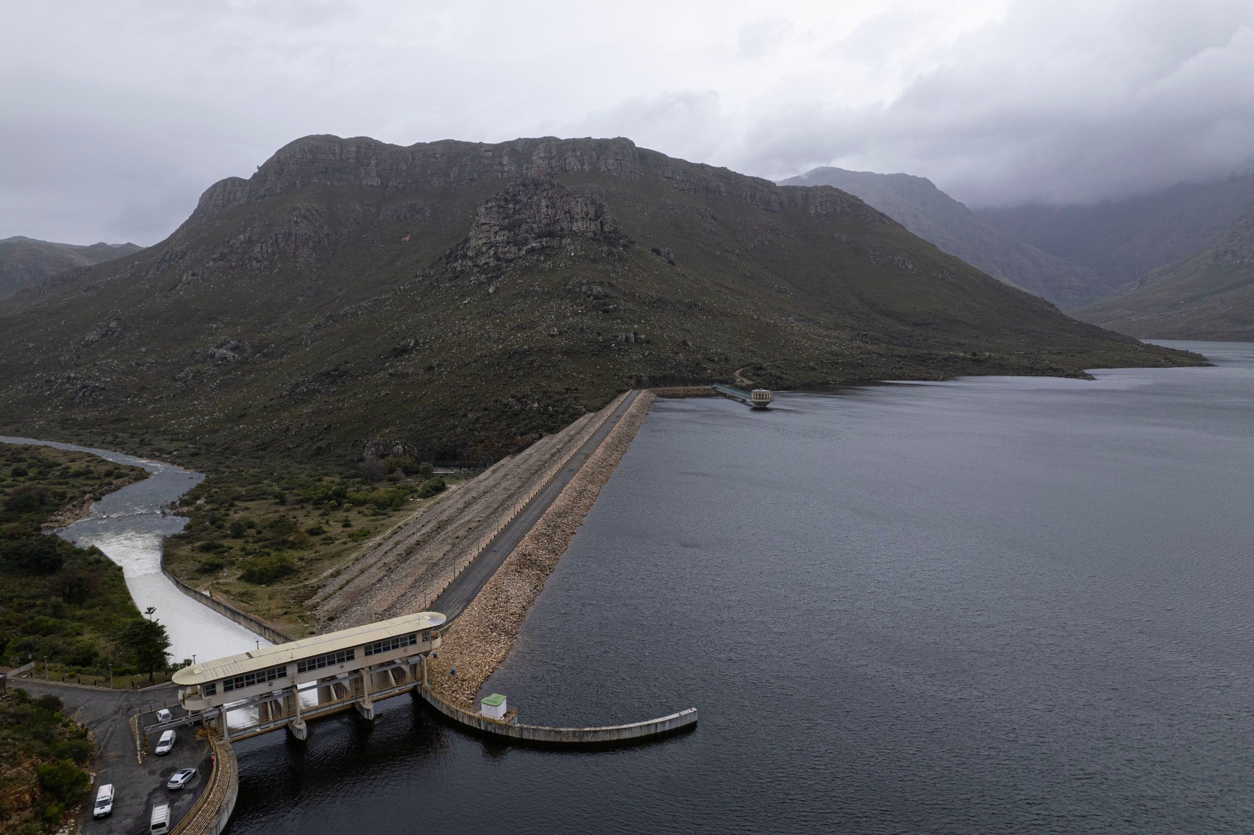 CT water levels rise to 100,8% after heavy rains