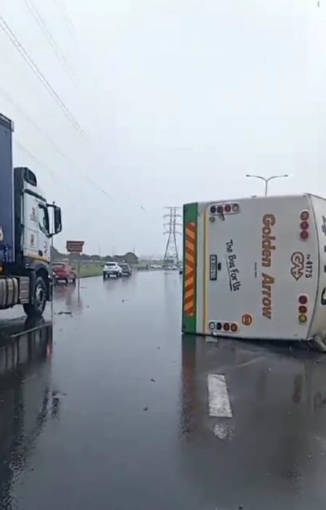 3 killed in Jakes Gerwel Drive bus crash